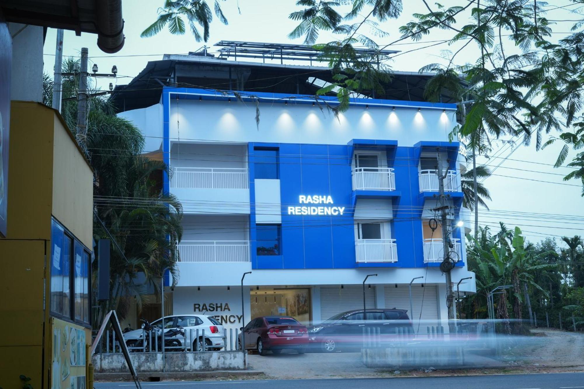 Rasha Residency Hostel Kalpatta Buitenkant foto
